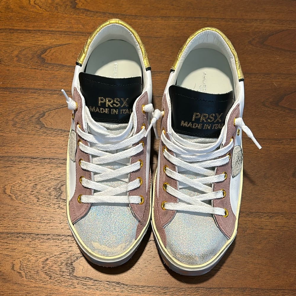 Philippe Model size 9/39 - PRSX style (comes with box and travel bag)